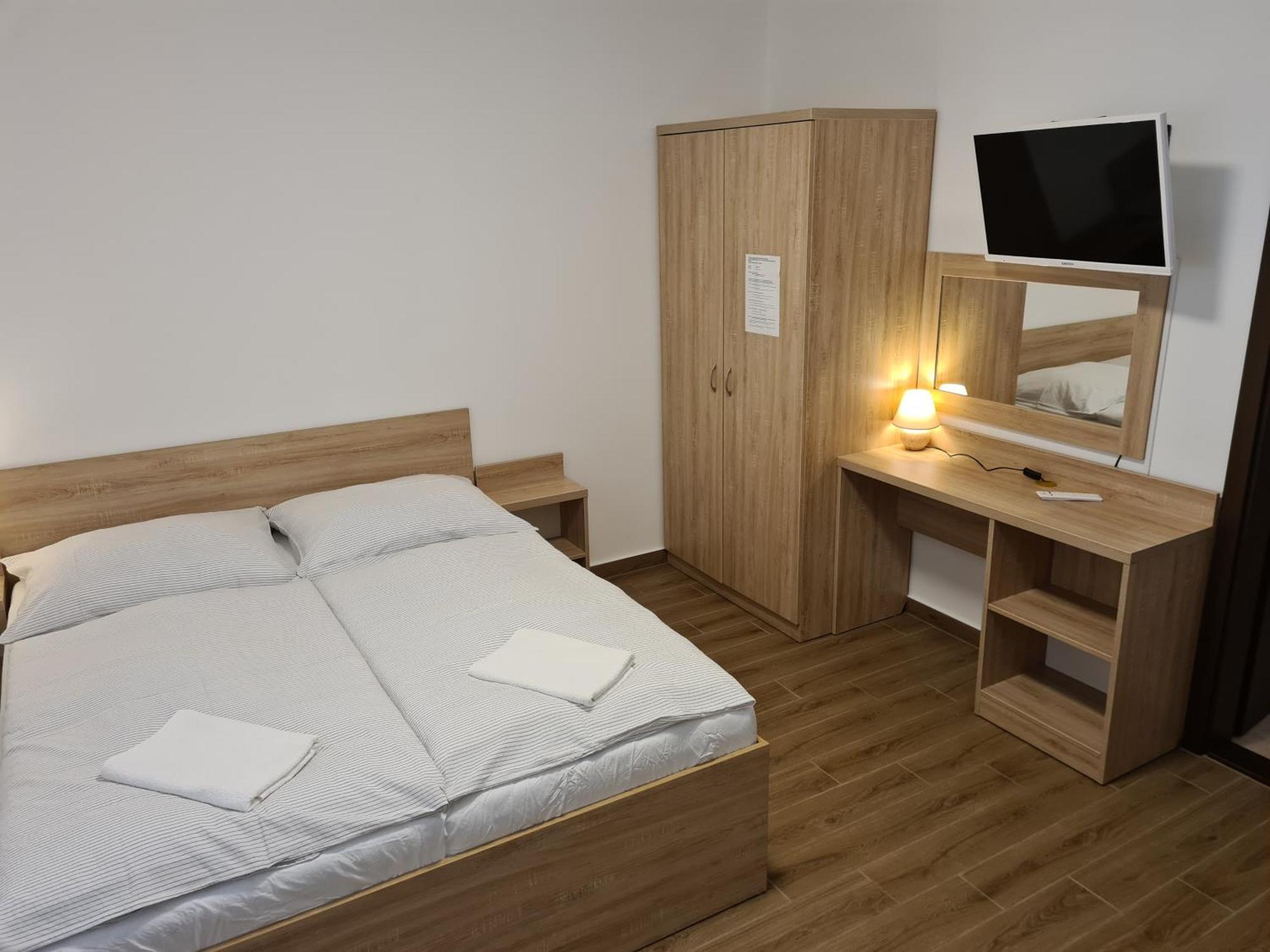 Tancsics Vendeghaz Hotel Siofok Exterior photo